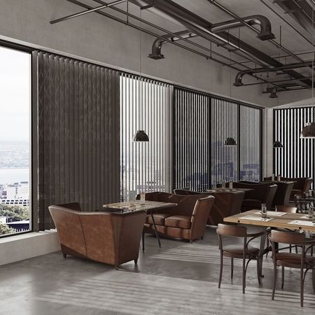 Flächenvorhänge und Vertikalanlagen