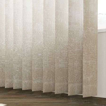 Flächenvorhänge und Vertikalanlagen